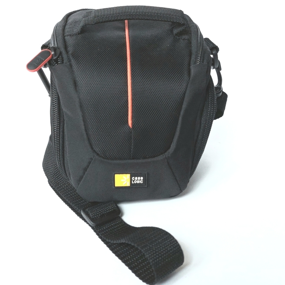 NWOT Case Logic Camera Bag Black w/ Red Accents Adj Strap Multiple Pockets